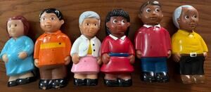 Kaplan Family And Friends Lot Of 6 Multicultural Play Figures 6 In Dolls